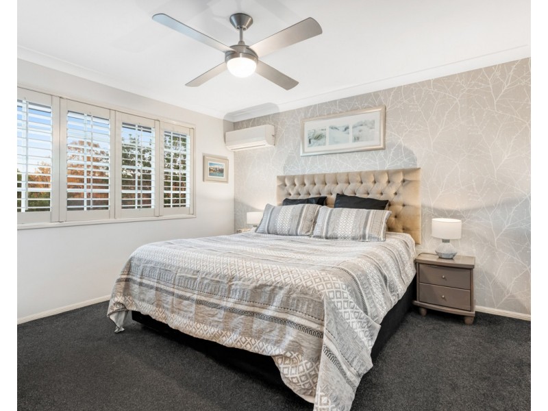 15 Voyager Circuit, Bridgeman Downs QLD 4035