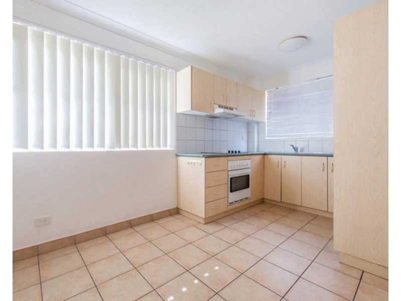 1/31 Hall Street, Chermside QLD 4032