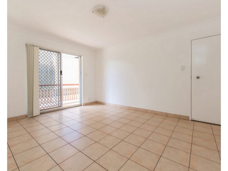 1/31 Hall Street, Chermside QLD 4032