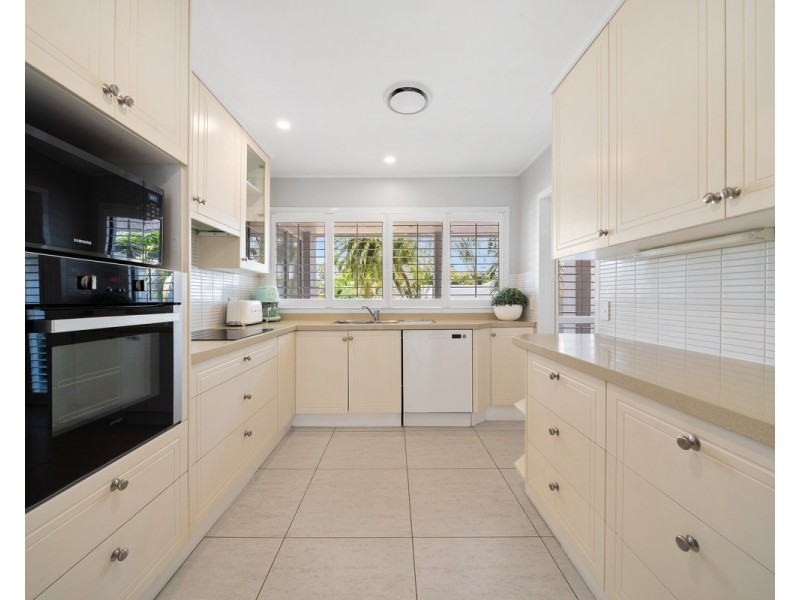 29 Ashley Road, Chermside West QLD 4032