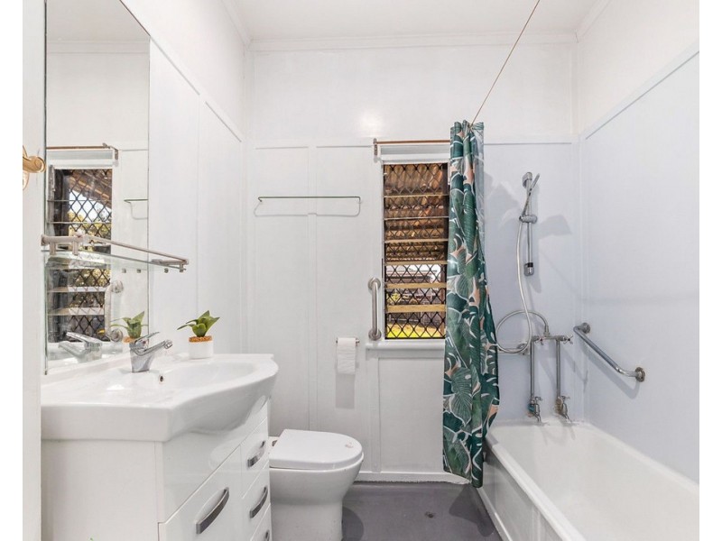 255 Hamilton Road, Chermside QLD 4032