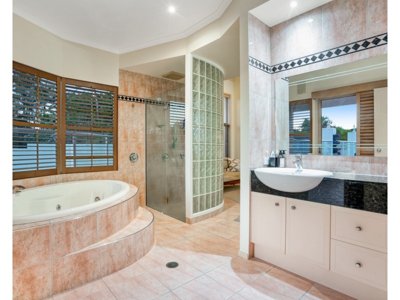 7 Nosworthy Close, Chermside West QLD 4032