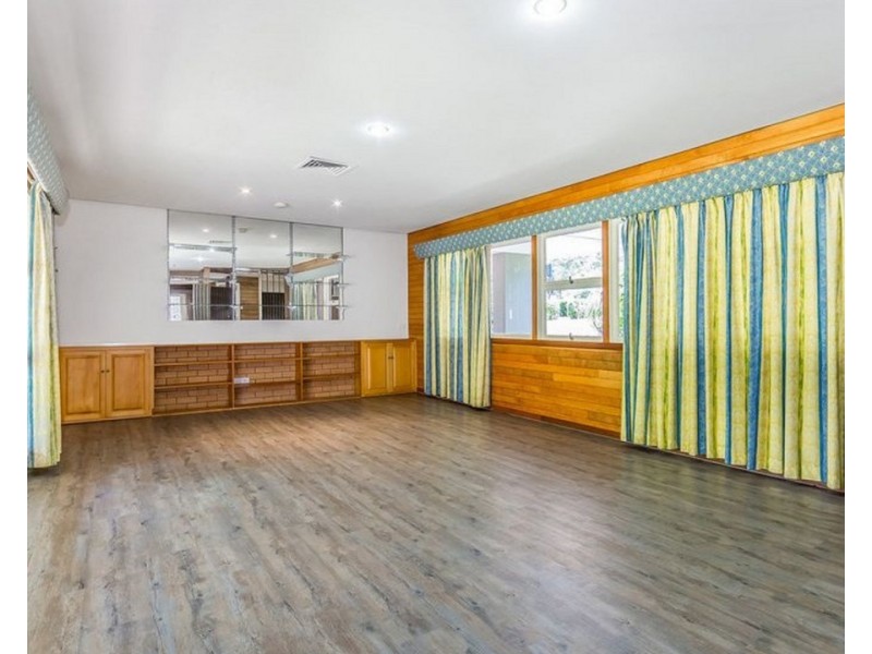 131 Ridley Road, Bridgeman Downs QLD 4035