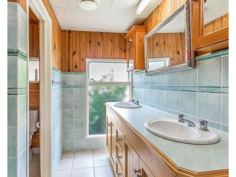 131 Ridley Road, Bridgeman Downs QLD 4035