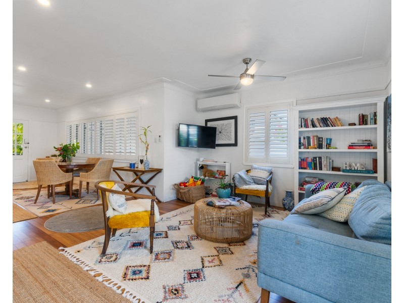 9 Bradfield Street, Brighton QLD 4017