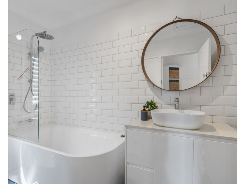 9 Bradfield Street, Brighton QLD 4017