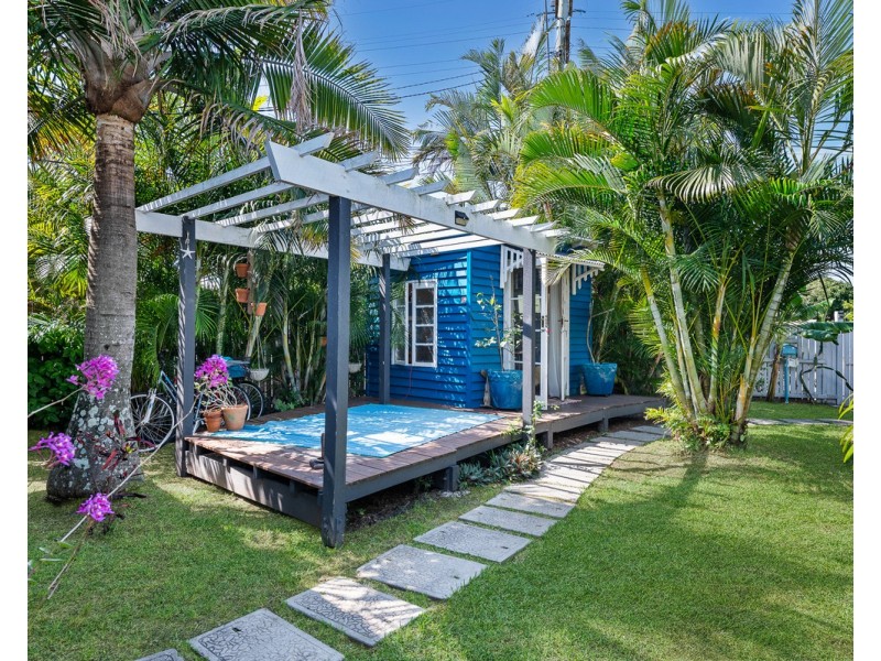 9 Bradfield Street, Brighton QLD 4017