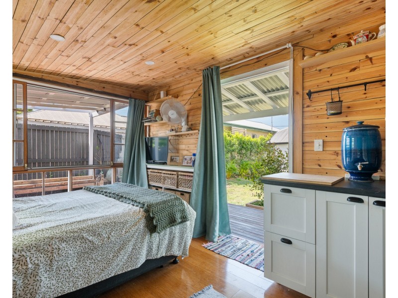 9 Bradfield Street, Brighton QLD 4017