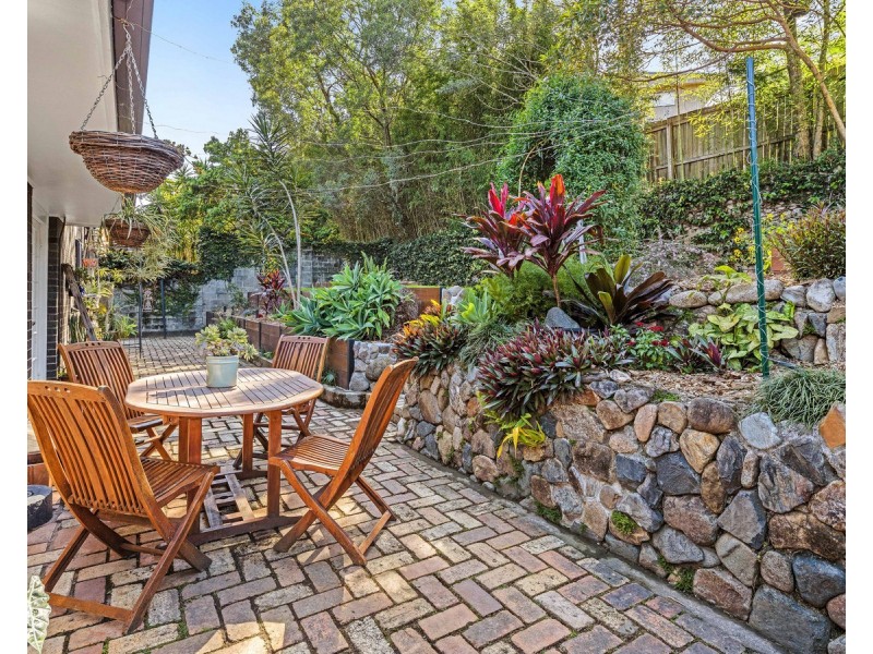 42 Tarnook Drive, Ferny Hills QLD 4055