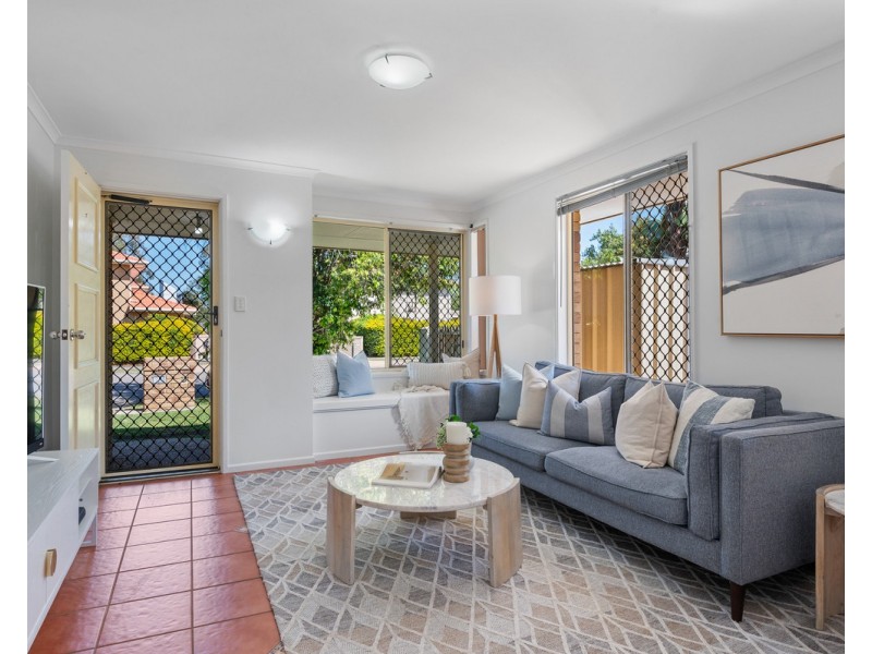6 Hibiscus Circuit, Fitzgibbon QLD 4018