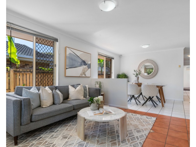 6 Hibiscus Circuit, Fitzgibbon QLD 4018