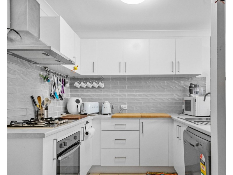 6/9 Lavender Place, Fitzgibbon QLD 4018