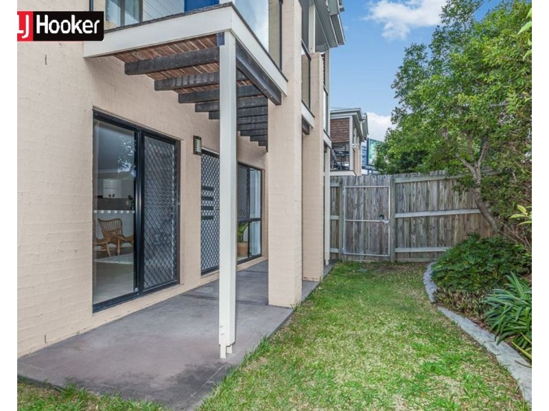 2/5 Seabrook Street, Kedron QLD 4031