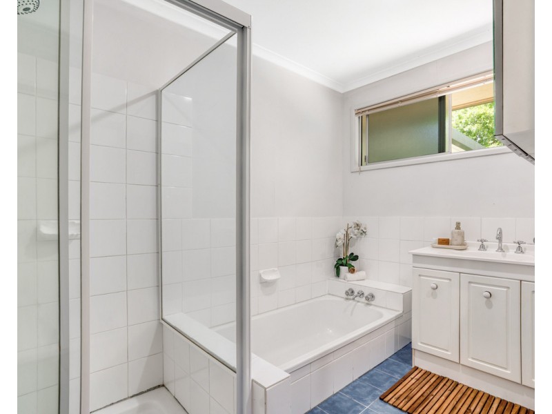 46 Tarnook Drive, Ferny Hills QLD 4055