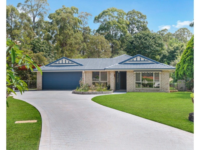 6 Plum Pine Court, Eatons Hill QLD 4037