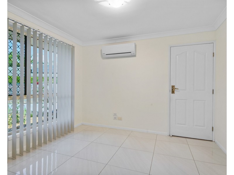 6 Plum Pine Court, Eatons Hill QLD 4037