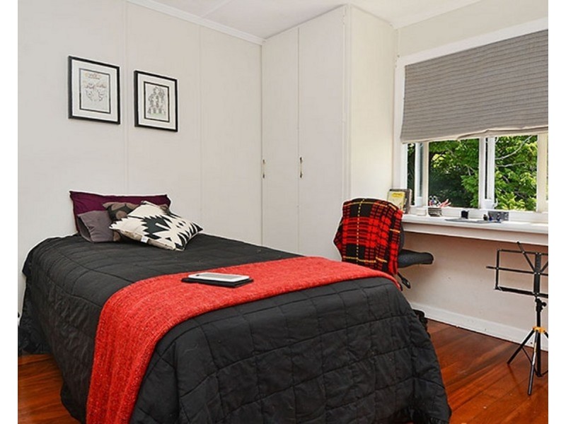15 Dulendella Street, Zillmere QLD 4034