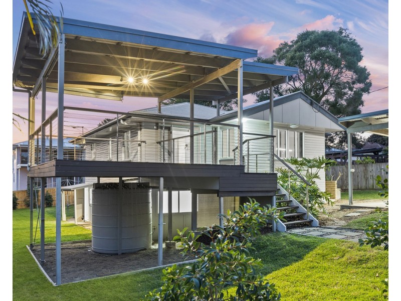 18 Alleena Street, Chermside QLD 4032