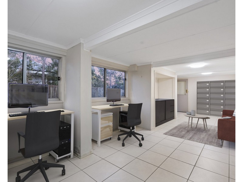 18 Alleena Street, Chermside QLD 4032