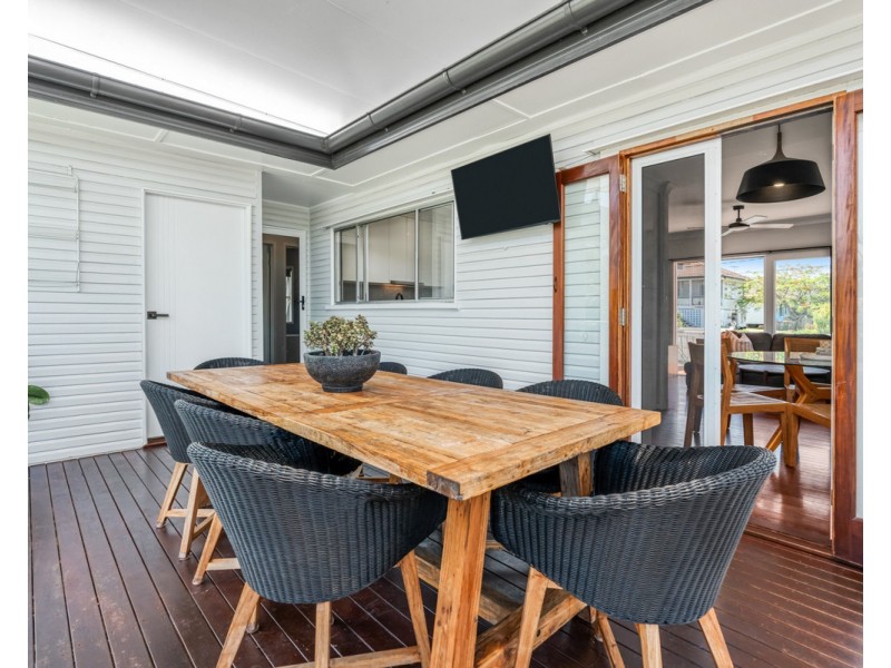 9 Ronmack Street, Chermside QLD 4032