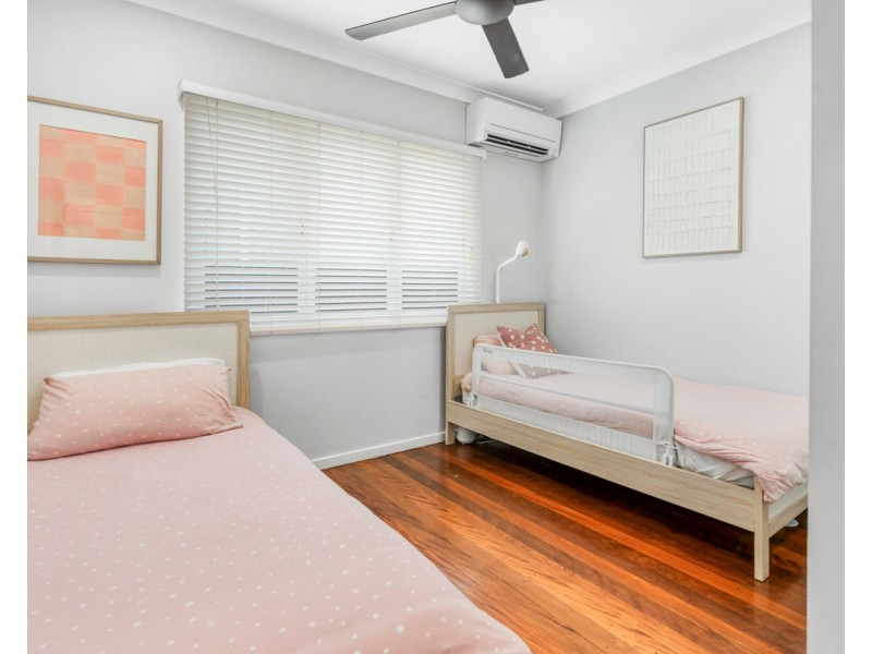 9 Ronmack Street, Chermside QLD 4032