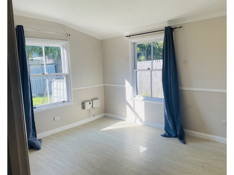 1/10 Desert Willow Way, Fitzgibbon QLD 4018