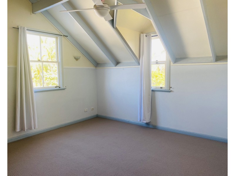 1/10 Desert Willow Way, Fitzgibbon QLD 4018