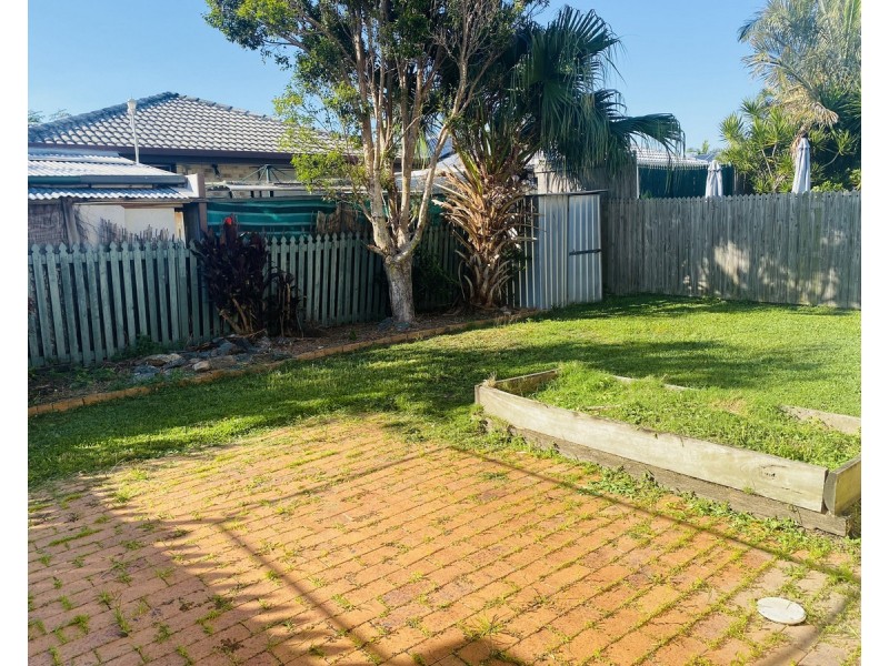 1/10 Desert Willow Way, Fitzgibbon QLD 4018