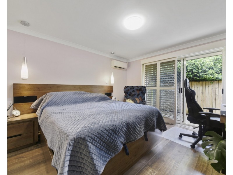 11 Manitoba Place, Wavell Heights QLD 4012