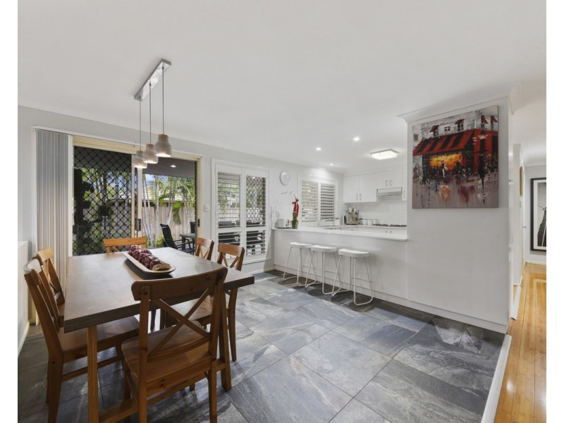 11 Manitoba Place, Wavell Heights QLD 4012