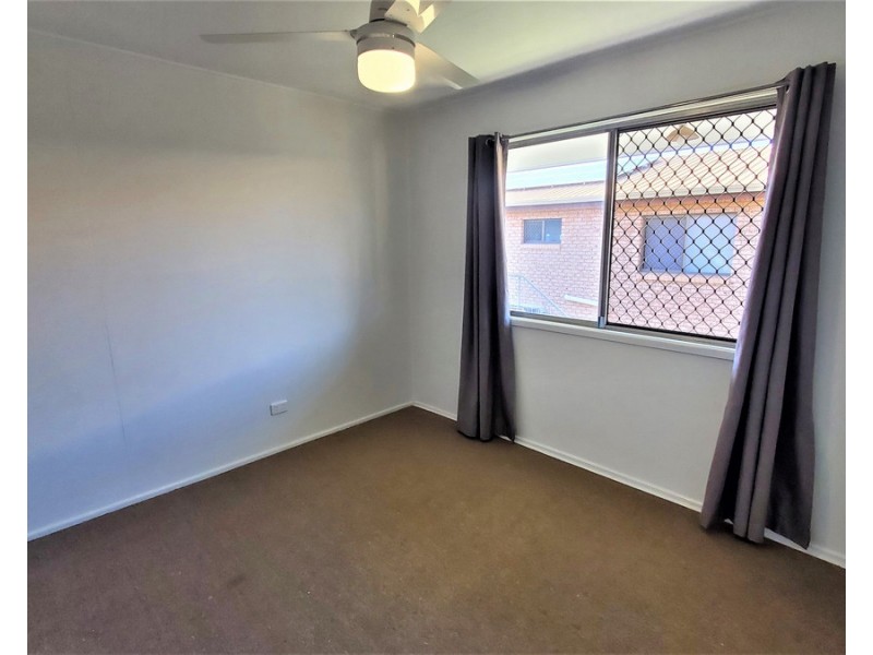 2/11 Slater Avenue, Lawnton QLD 4501