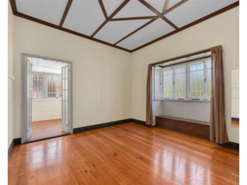 22 Jackson Street, Hamilton QLD 4007