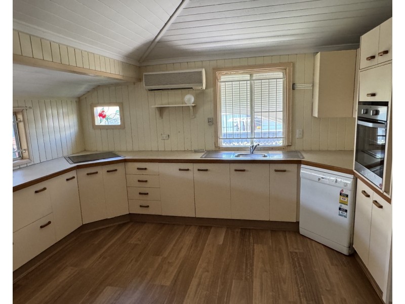 84 Gillies Street, Zillmere QLD 4034