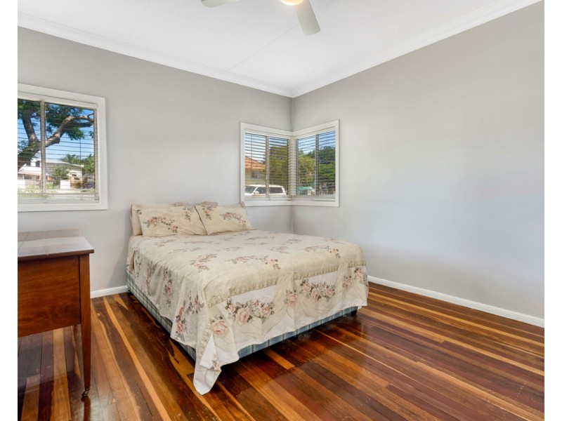 25 Gladstone Street, Brighton QLD 4017