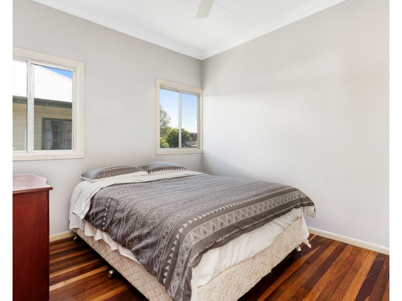 25 Gladstone Street, Brighton QLD 4017