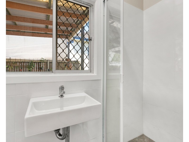 25 Gladstone Street, Brighton QLD 4017