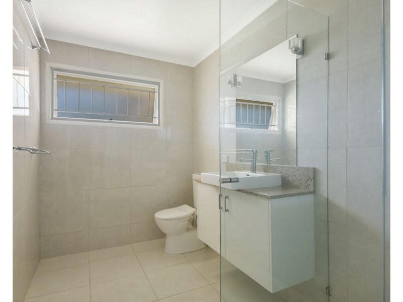 11 Pacific Street, Chermside West QLD 4032