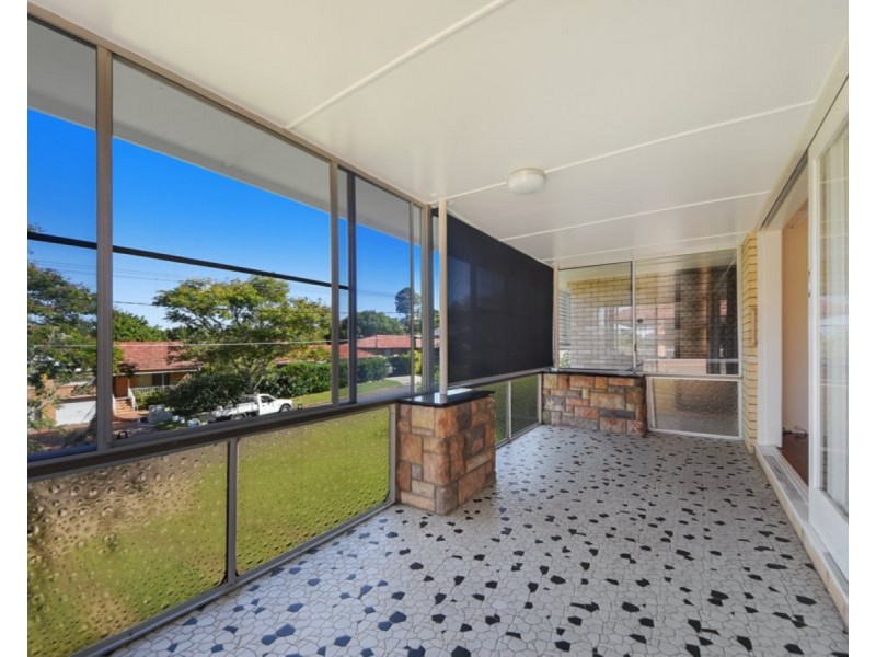 11 Pacific Street, Chermside West QLD 4032