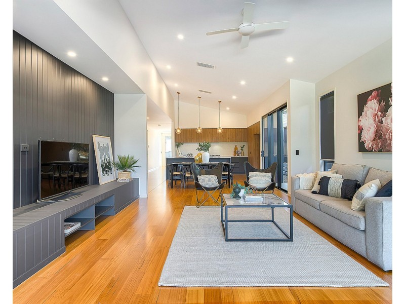 308 Canvey Road, Upper Kedron QLD 4055