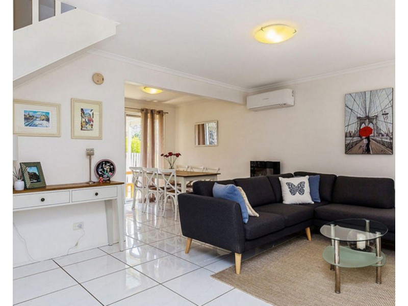 1/12 Sammells Drive, Chermside QLD 4032