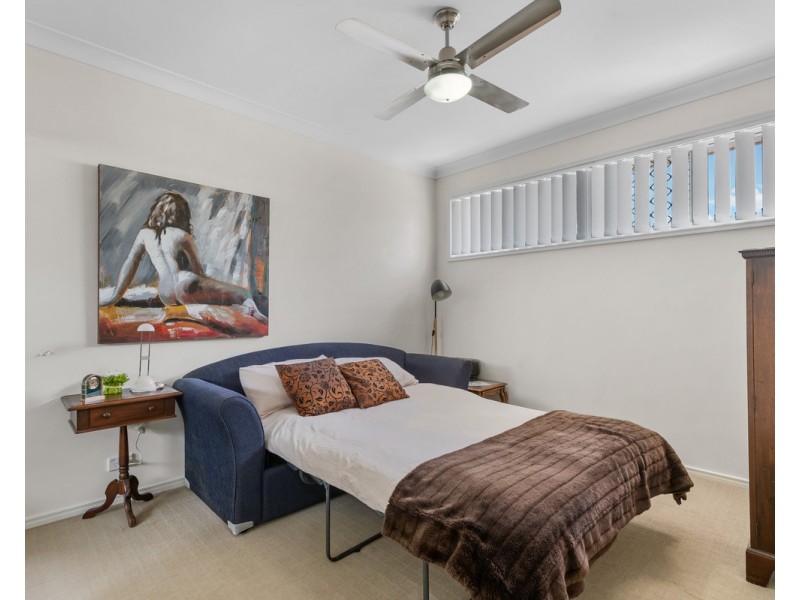 52 Hinchinbrook Avenue, Fitzgibbon QLD 4018