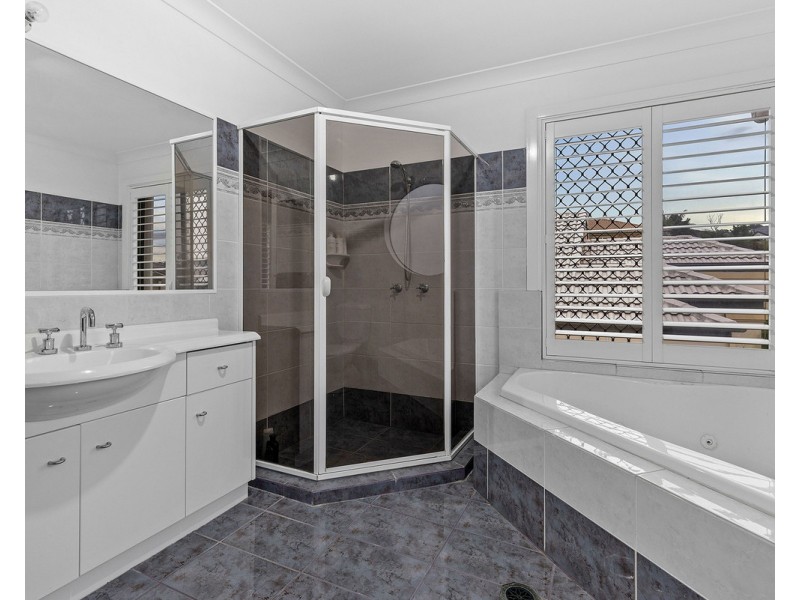 15 Minnelli Place, Mcdowall QLD 4053