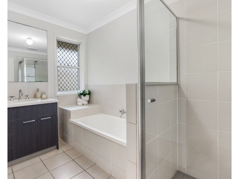 52 Waterlily Circuit, Carseldine QLD 4034