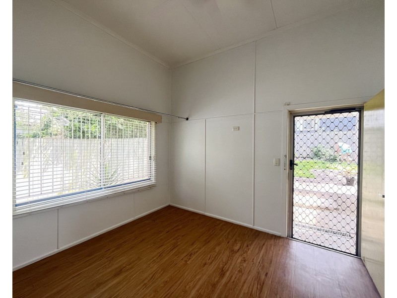 2/643 Robinson Road, Aspley QLD 4034