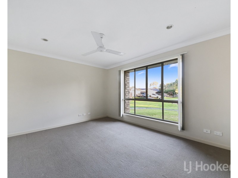15 Fabian Place, Bracken Ridge QLD 4017