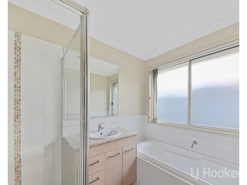 15 Fabian Place, Bracken Ridge QLD 4017