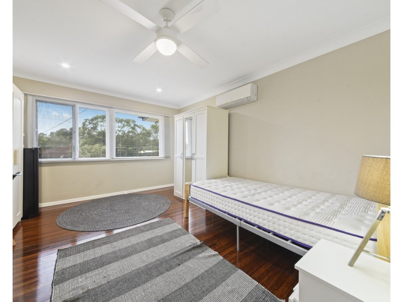 6 Culworth Street, Chermside West QLD 4032