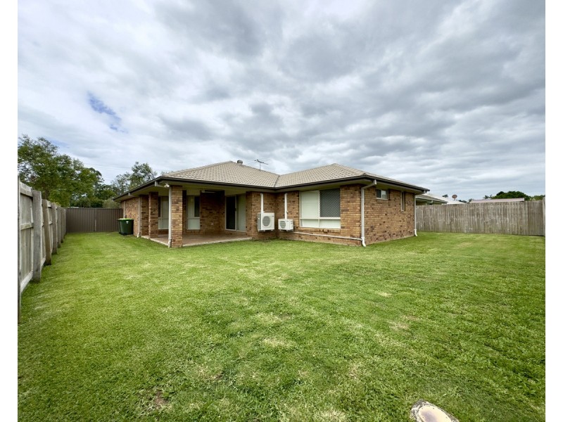 15 Dean Street, Bray Park QLD 4500