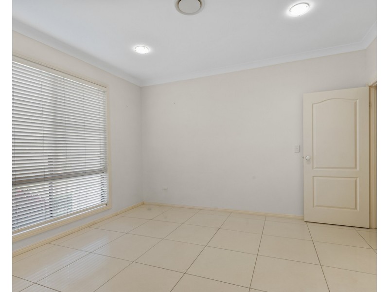 5 Dimboola Street, Bridgeman Downs QLD 4035