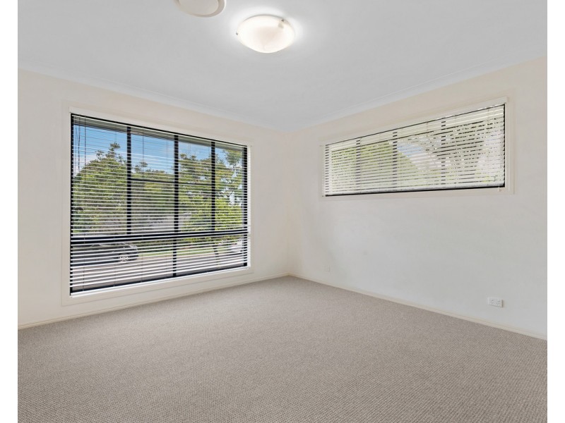 5 Dimboola Street, Bridgeman Downs QLD 4035